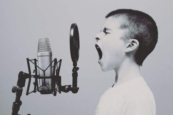 Découvrez les meilleurs cours de chant à Valenciennes